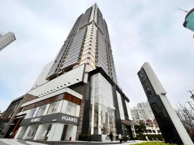 上海仲益大廈深度剖析：占據(jù)城市黃金地段，樹(shù)立商務(wù)辦公新典范