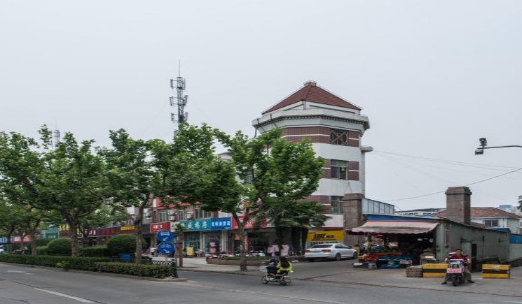 桃浦路1150號：地鐵11號線祁連山路站旁，出行無憂